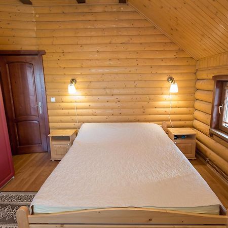 Vila Gostynnyi Dim Zatyshok Dyjda Exteriér fotografie
