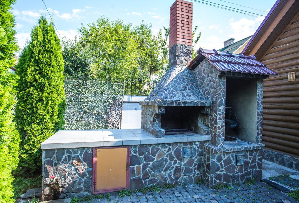 Vila Gostynnyi Dim Zatyshok Dyjda Exteriér fotografie