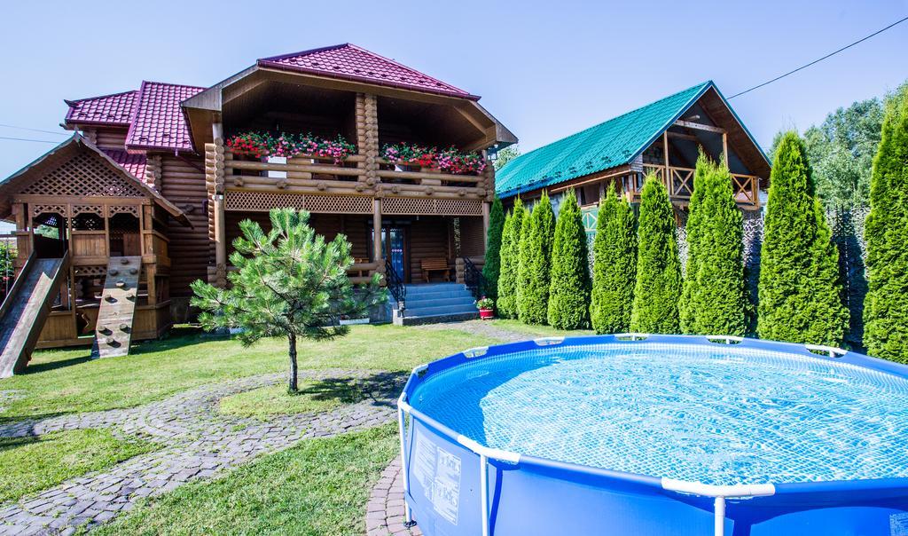 Vila Gostynnyi Dim Zatyshok Dyjda Exteriér fotografie