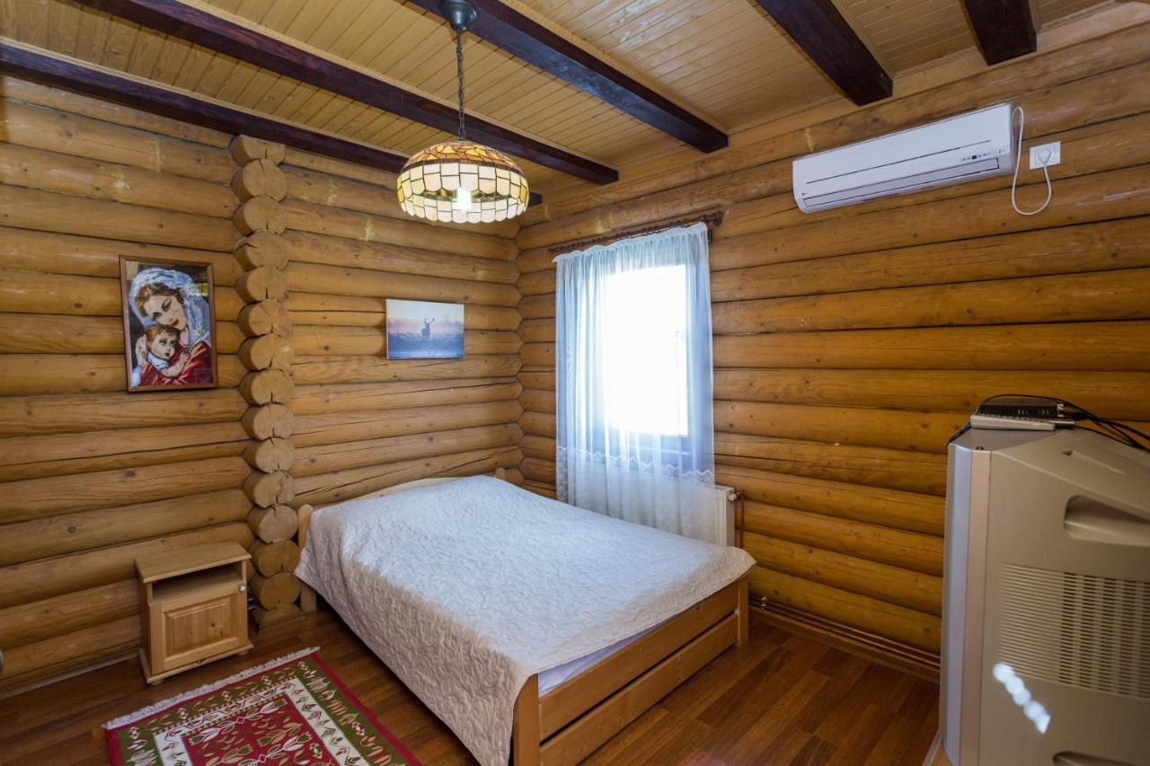 Vila Gostynnyi Dim Zatyshok Dyjda Exteriér fotografie